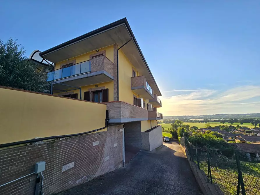 Immagine 5 di Appartamento in vendita  in Via Dei Mille 16 BIS a Deruta