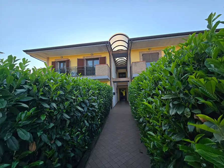Immagine 2 di Appartamento in vendita  in Via Dei Mille 16 BIS a Deruta