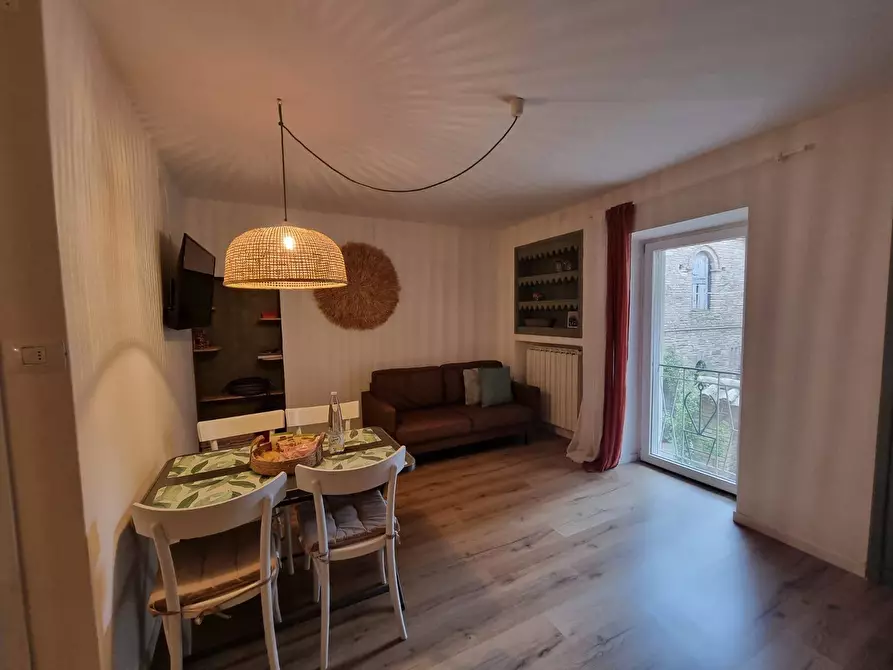 Immagine 10 di Casa semindipendente in vendita  a Deruta