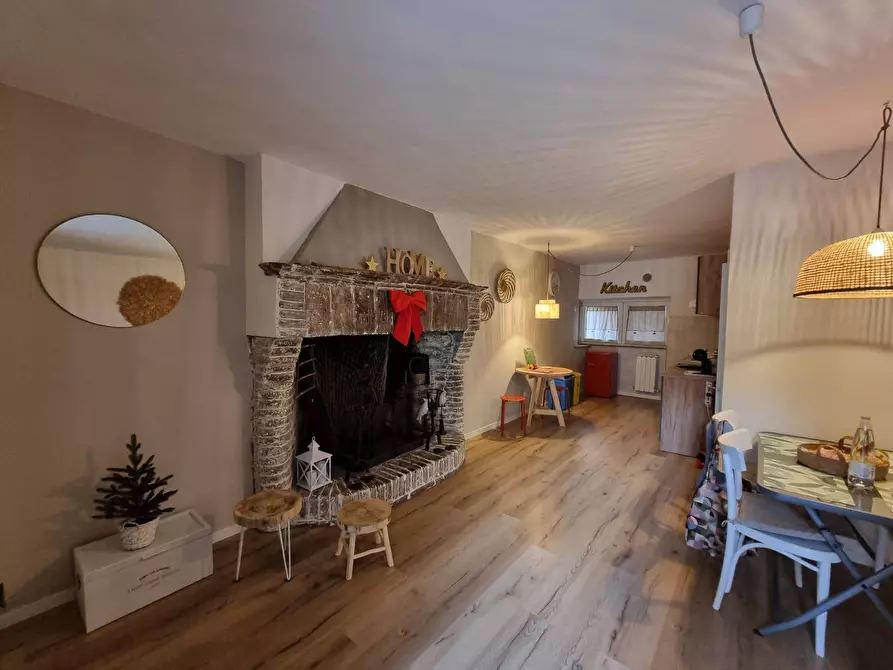 Immagine 11 di Casa semindipendente in vendita  a Deruta