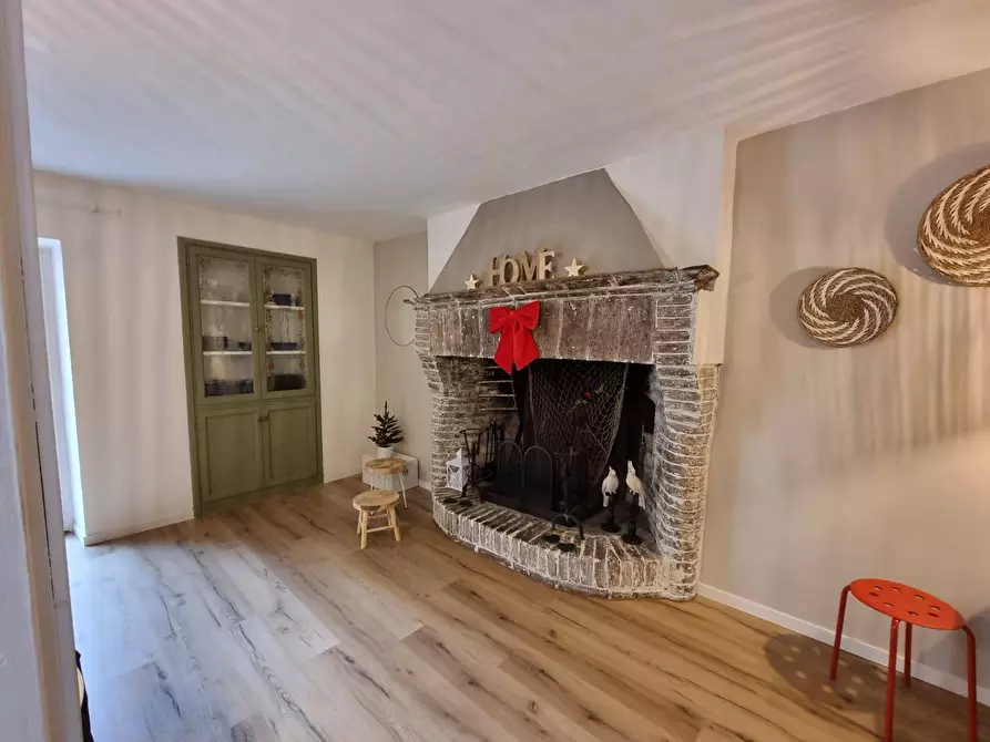 Immagine 8 di Casa semindipendente in vendita  a Deruta