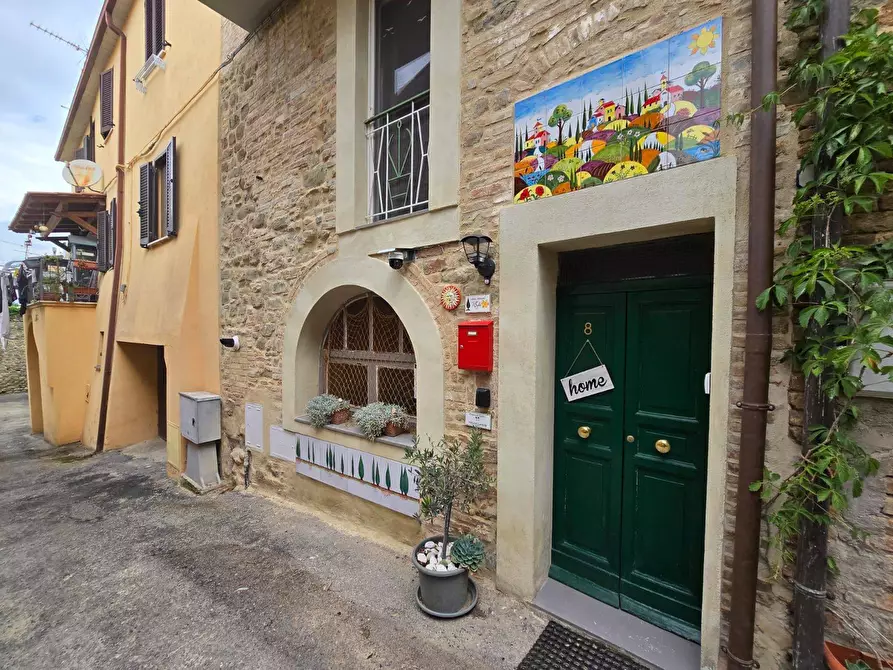 Immagine 3 di Casa semindipendente in vendita  a Deruta
