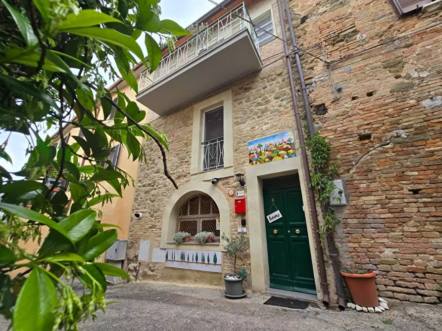 Immagine 5 di Casa semindipendente in vendita  a Deruta