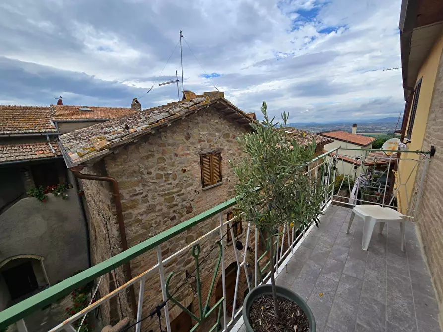 Immagine 16 di Casa semindipendente in vendita  a Deruta