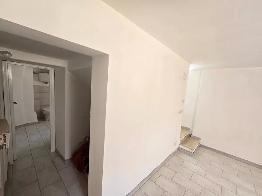 Immagine 10 di Casa indipendente in vendita  a Torgiano