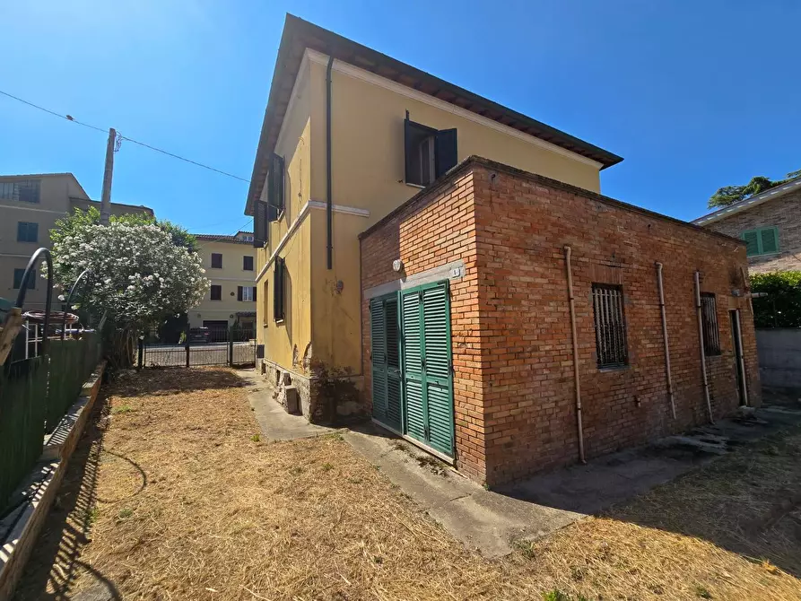 Immagine 8 di Casa indipendente in vendita  in Via Borgo Garibaldi 136 a Deruta