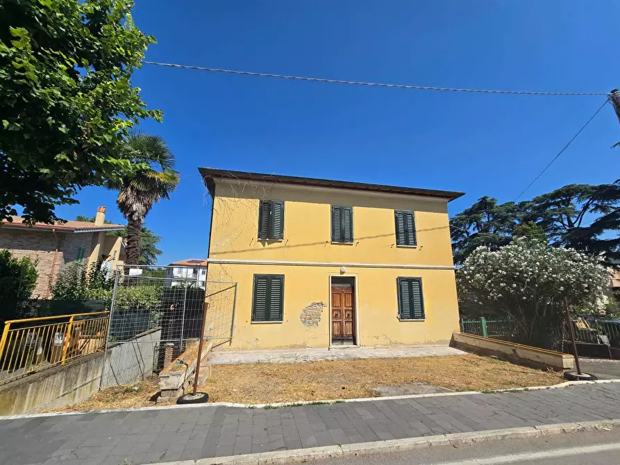Immagine 3 di Casa indipendente in vendita  in Via Borgo Garibaldi 136 a Deruta
