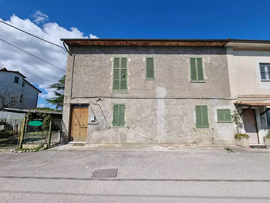 Immagine 3 di Casa semindipendente in vendita  a Deruta