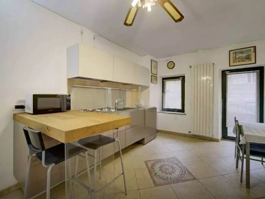 Immagine 3 di Casa indipendente in vendita  in VIA CRISTALLIERA 7 a Torino