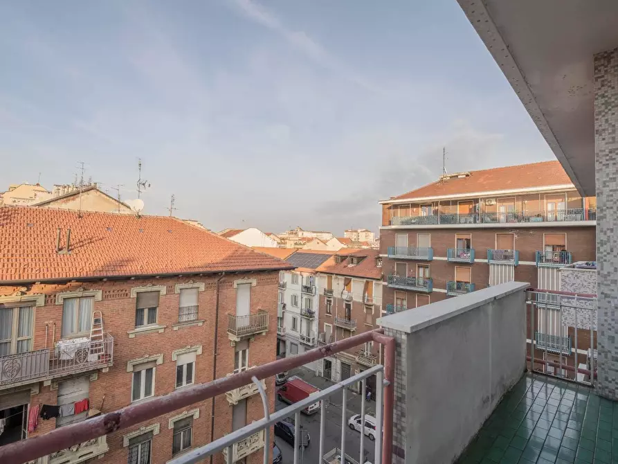 Immagine 9 di Appartamento in vendita  in Via Renato Martorelli 59 a Torino