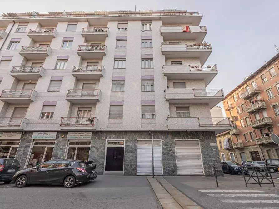 Immagine 5 di Appartamento in vendita  in Via Renato Martorelli 59 a Torino