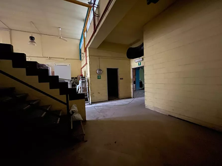 Immagine 11 di Capannone industriale in vendita  in Corso Trieste 23 a Torino