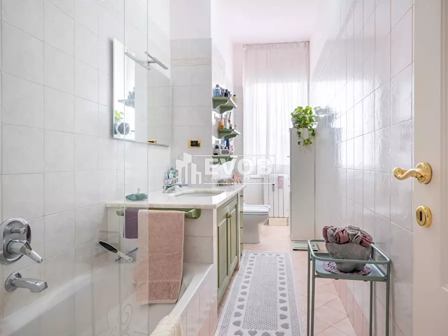 Immagine 22 di Appartamento in vendita  in Corso Traiano 28 a Torino