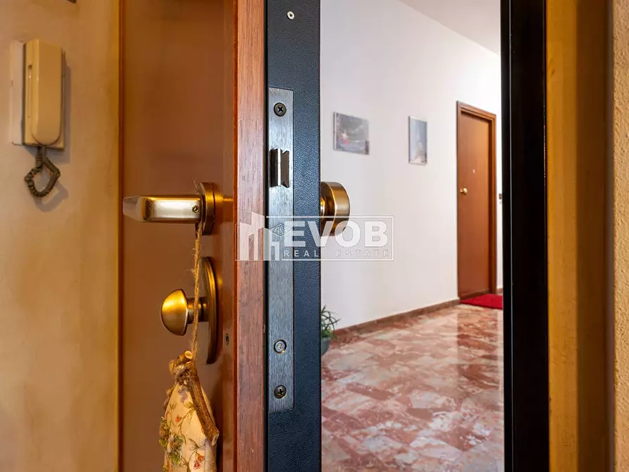 Immagine 28 di Appartamento in vendita  in Corso Traiano 28 a Torino