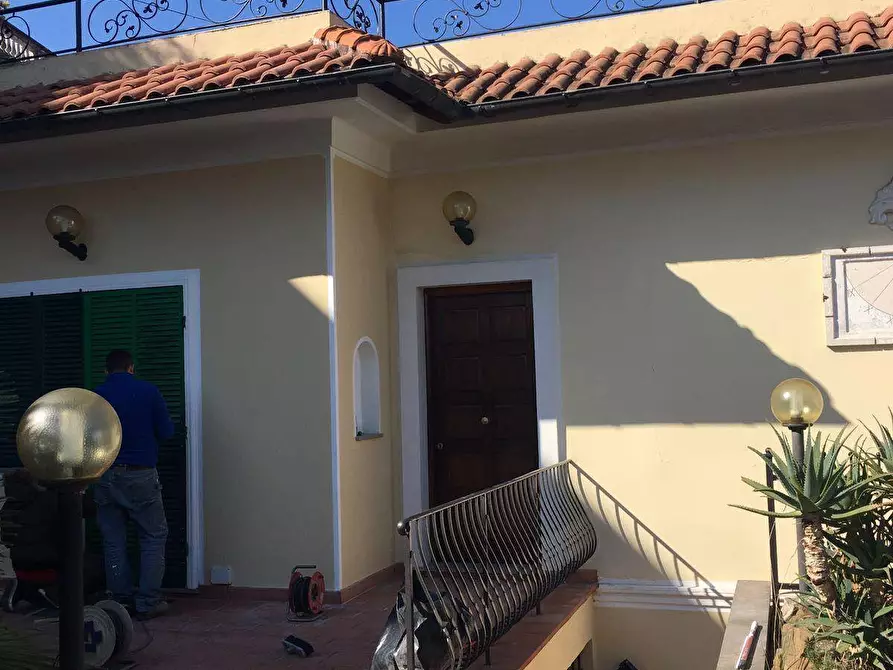Immagine 1 di Casa indipendente in vendita  in Via  Sant'Elmo 10 a Diano Marina