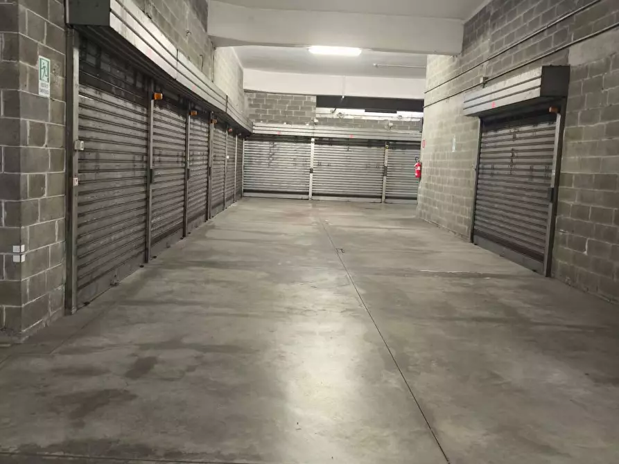 Immagine 11 di Box auto in vendita  in Corso Francia 351 a Torino