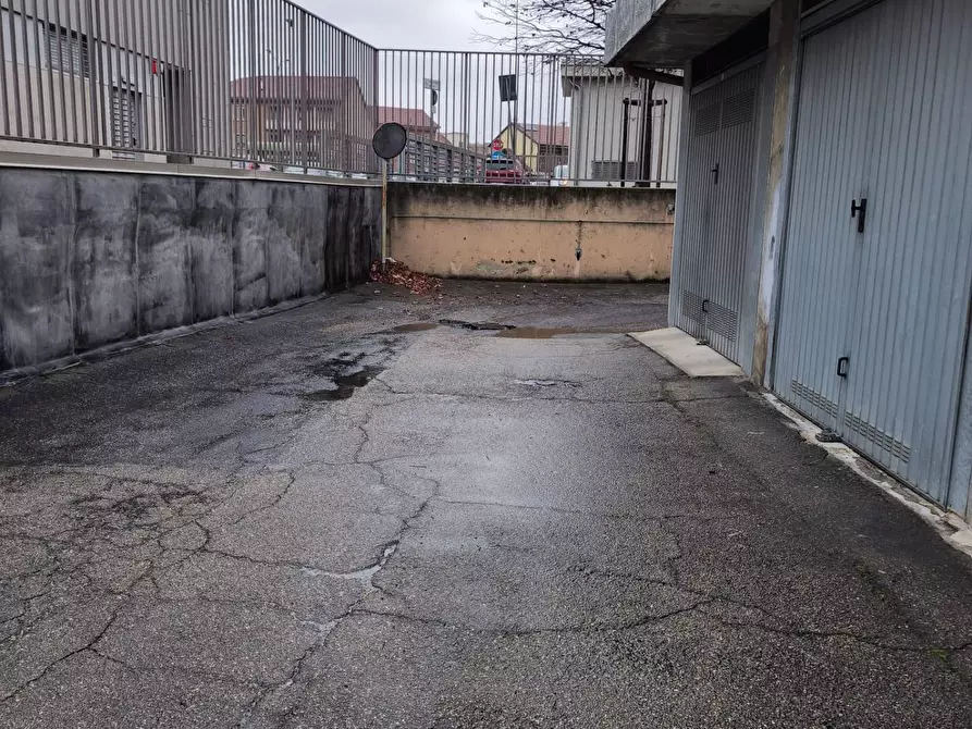 Immagine 18 di Box auto in vendita  in Corso Grosseto 301/A a Torino