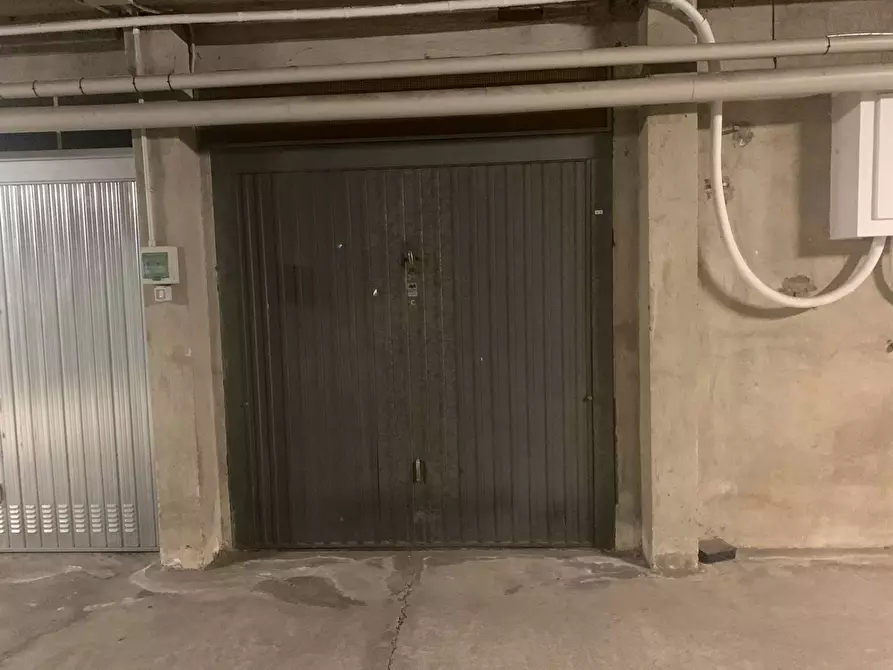 Immagine 5 di Box auto in vendita  in Via Olevano 115 a Grugliasco