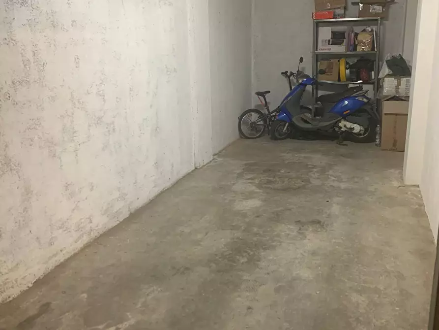 Immagine 22 di Box auto in vendita  in Via Olevano 115 a Grugliasco