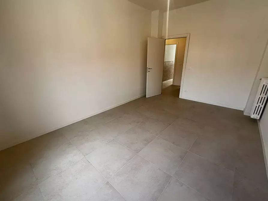 Immagine 13 di Appartamento in vendita  in Via Crevacuore 45 a Torino