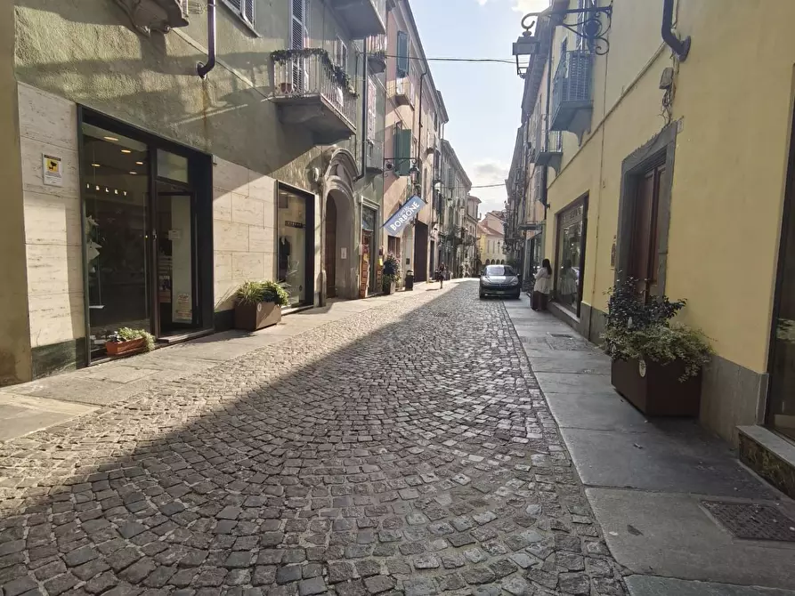 Immagine 20 di Locale commerciale in vendita  in Via San Martino 9 a Moncalieri