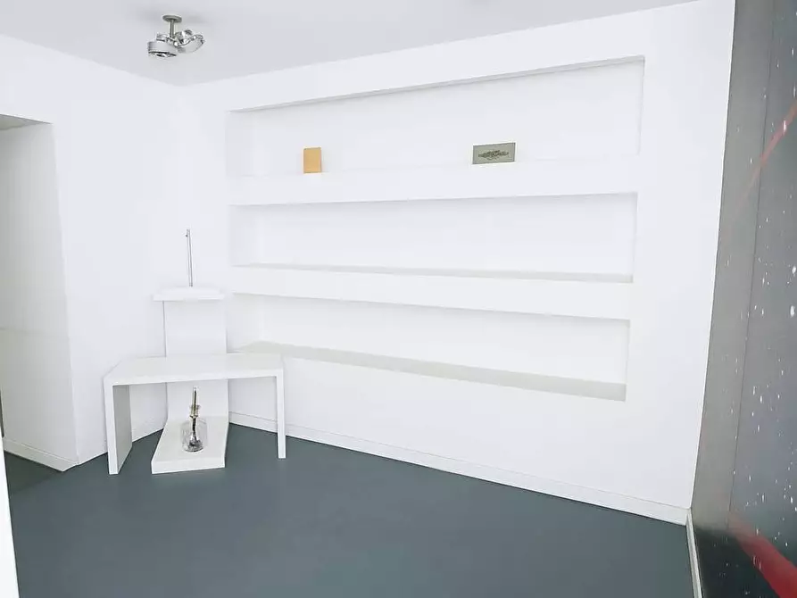 Immagine 27 di Locale commerciale in vendita  in Via San Martino 9 a Moncalieri