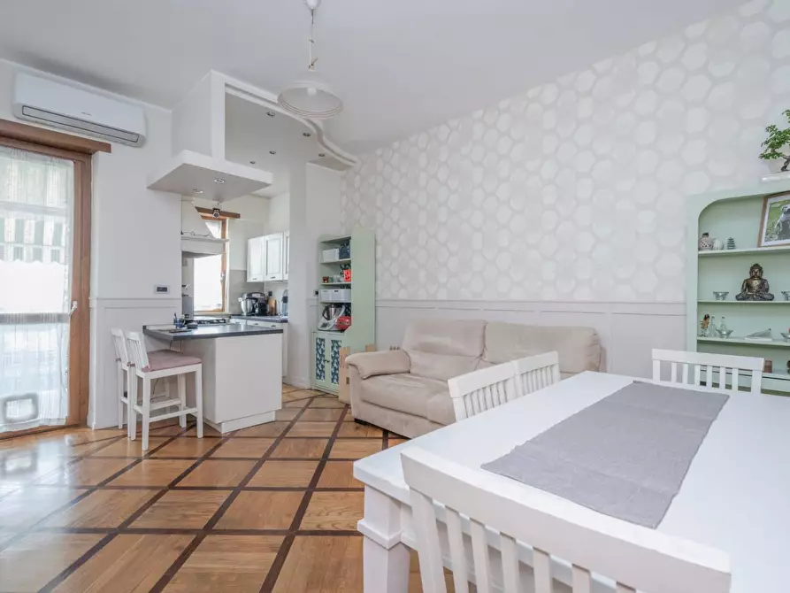 Immagine 5 di Appartamento in vendita  in Via Venaria 73 a Torino