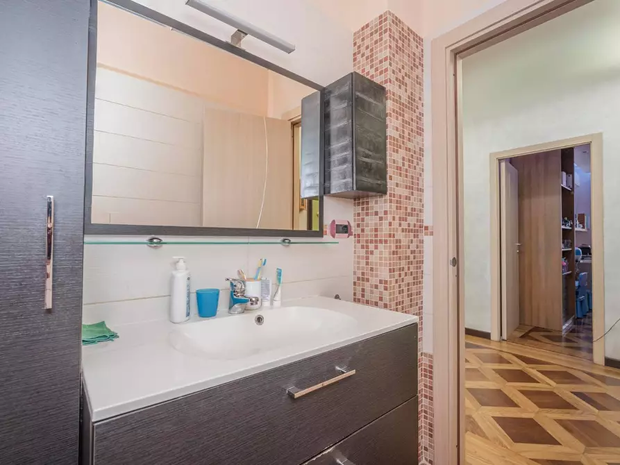 Immagine 39 di Appartamento in vendita  in Via Venaria 73 a Torino