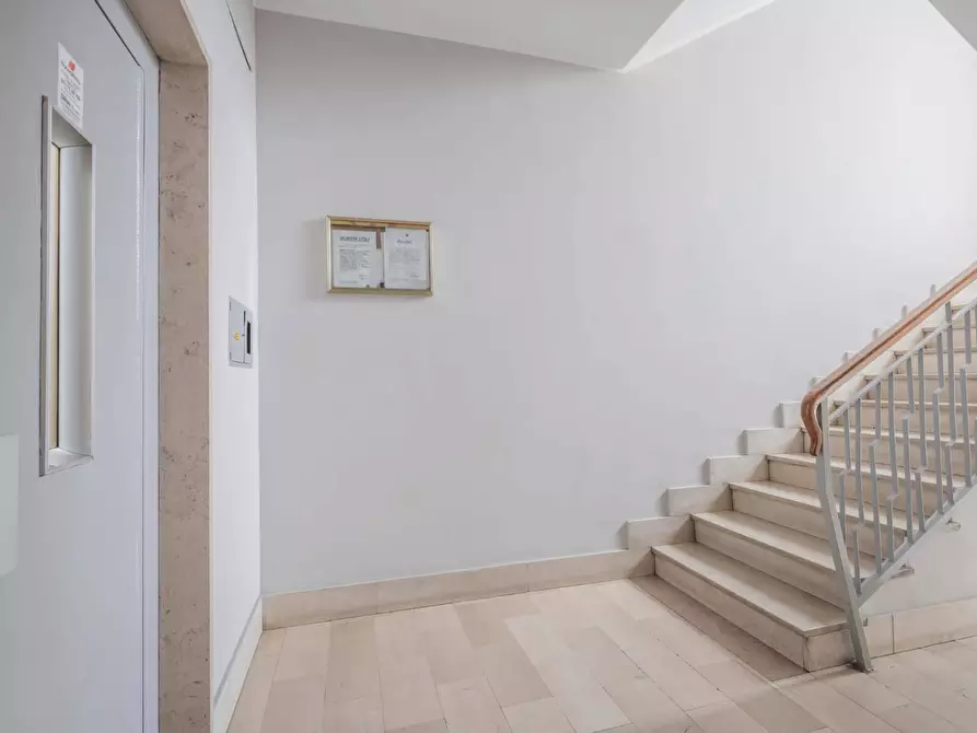 Immagine 51 di Appartamento in vendita  in Via Venaria 73 a Torino