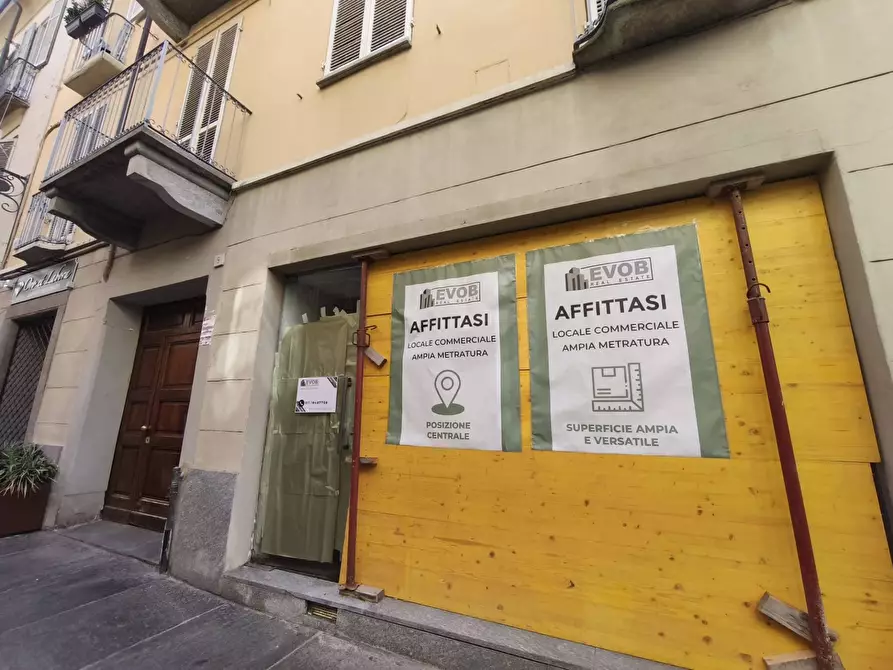 Immagine 22 di Locale commerciale in affitto  in via san martino 9 a Moncalieri