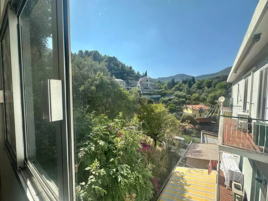 Immagine 14 di Appartamento in vendita  in Via Luigi Borri 73 a Alassio