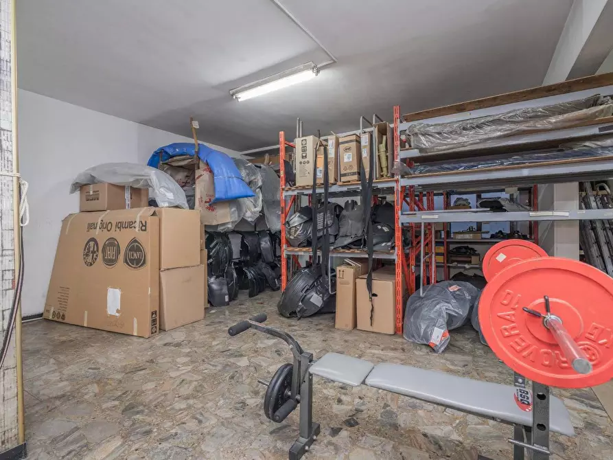 Immagine 14 di Locale commerciale in vendita  in Via Francesco De Sanctis 54 a Torino