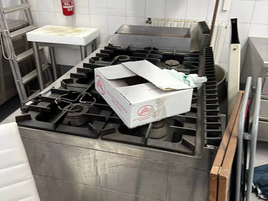 Immagine 14 di Attività commerciale in vendita  in Via Roma 54 a Trofarello