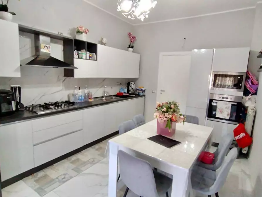 Immagine 6 di Appartamento in vendita  in Via Ofanto 2 a Acerra