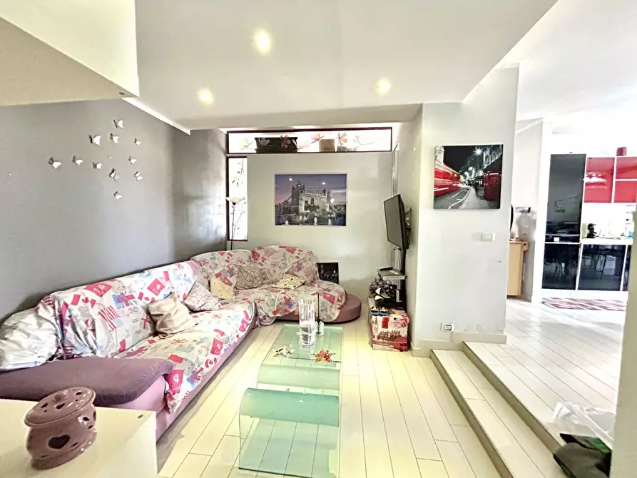 Immagine 3 di Appartamento in vendita  in Via Brindisi 1 a Acerra