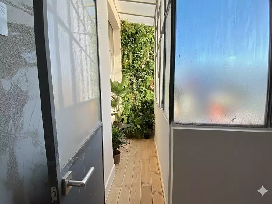 Immagine 15 di Appartamento in vendita  in Via Manzoni a Napoli