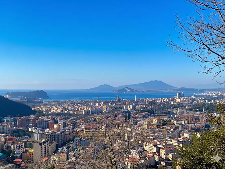 Immagine 17 di Appartamento in vendita  in Via Manzoni a Napoli