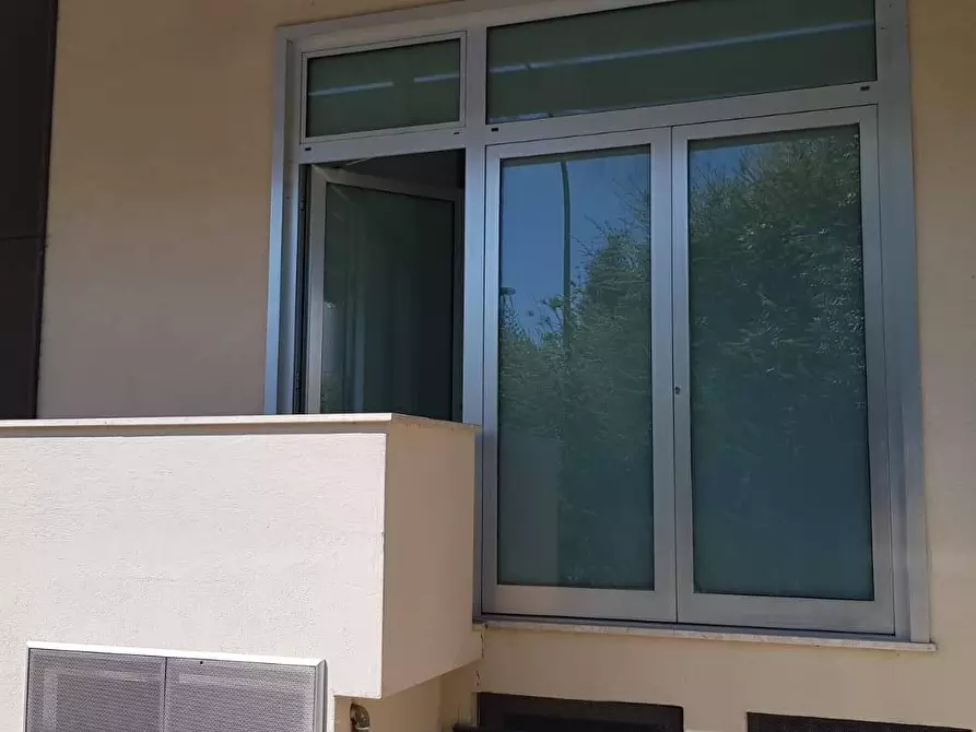 Immagine 10 di Locale commerciale in vendita  in località Pozzo Bianco zona asi 81025 a Marcianise