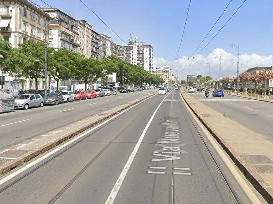 Immagine 1 di Appartamento in vendita  in Via Nuova Marina a Napoli
