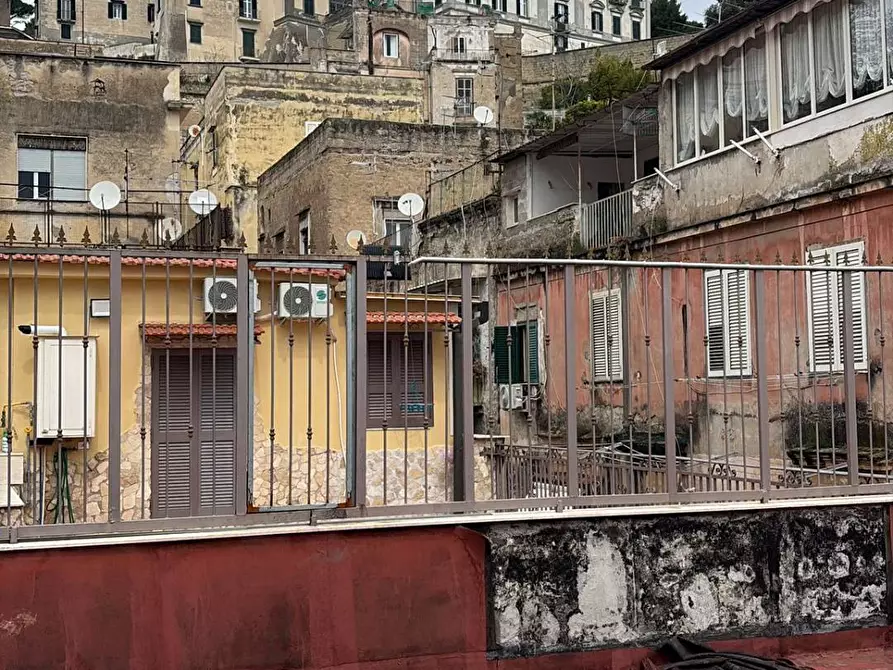 Immagine 4 di Appartamento in vendita  in Salita Miradois a Napoli