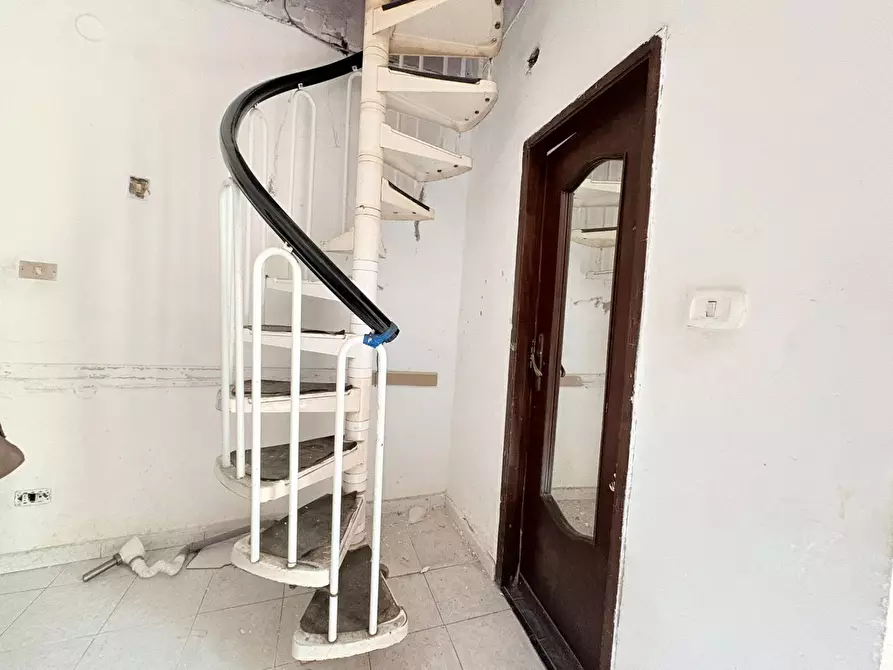 Immagine 19 di Appartamento in vendita  in Salita Miradois a Napoli