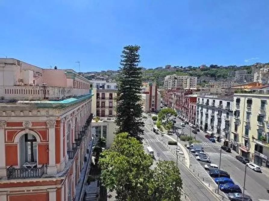 Immagine 1 di Appartamento in vendita  in Largo Fiorentine a Napoli