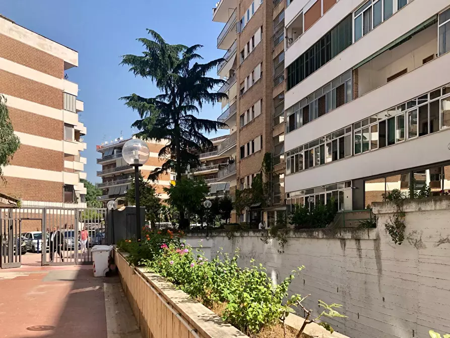 Immagine 1 di Appartamento in vendita  in Via Scipione Bobbio a Napoli