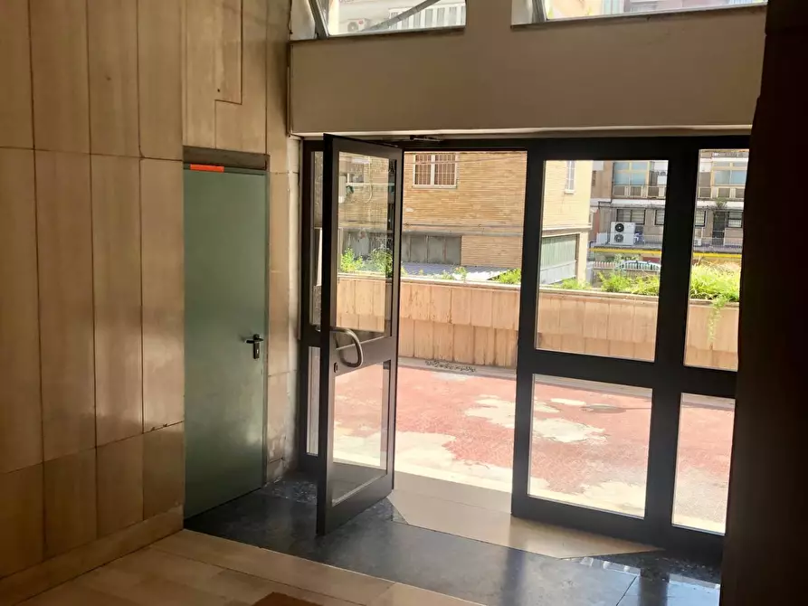 Immagine 2 di Appartamento in vendita  in Via Scipione Bobbio a Napoli