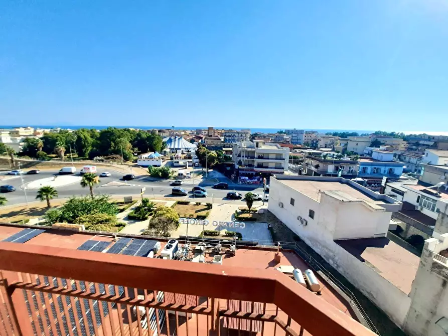Immagine 1 di Appartamento in vendita  in Via San Razzino a Mondragone