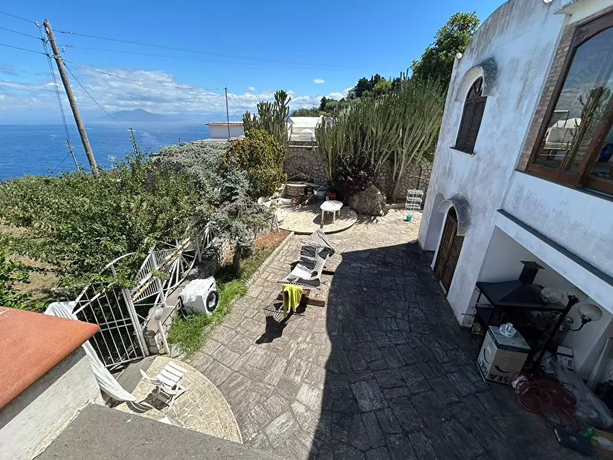 Immagine 5 di Villa in vendita  in Via Linaro a Anacapri