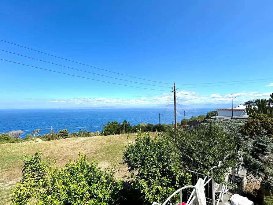 Immagine 9 di Villa in vendita  in Via Linaro a Anacapri