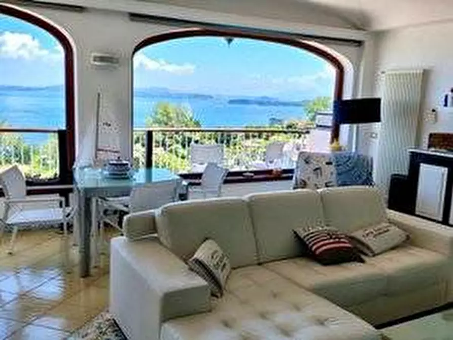 Immagine 3 di Villa in vendita  in Via Castiglione a Casamicciola Terme