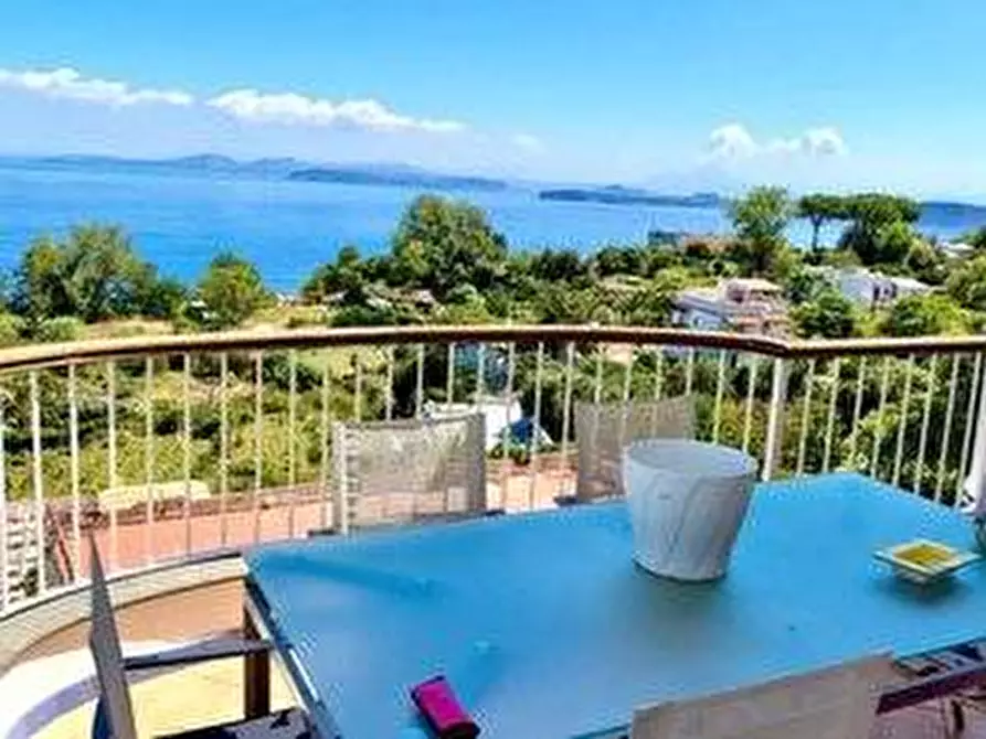 Immagine 8 di Villa in vendita  in Via Castiglione a Casamicciola Terme