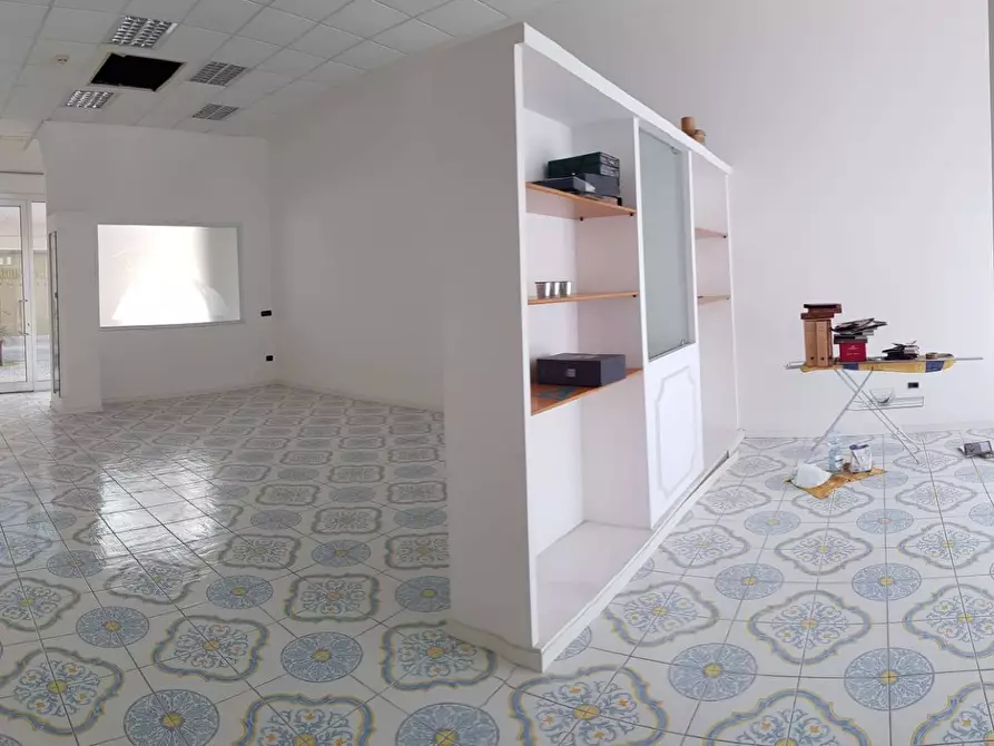 Immagine 4 di Attività commerciale in vendita  in Località Pozzo Bianco Zona ASI a Marcianise